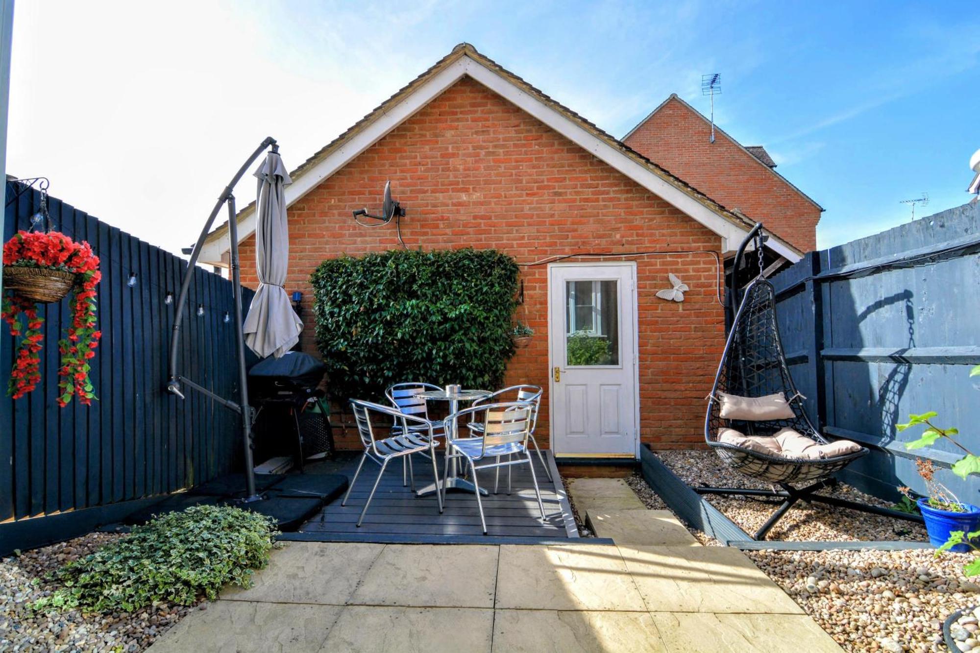 Modern And Spacious Home From Home 1 Mile From M1 - With Netflix, Prime Video, Ps5, Free Parking, Superfast Wifi, Bbq - Sleeps 11 - By Brightleap Apartments Milton Keynes Buitenkant foto