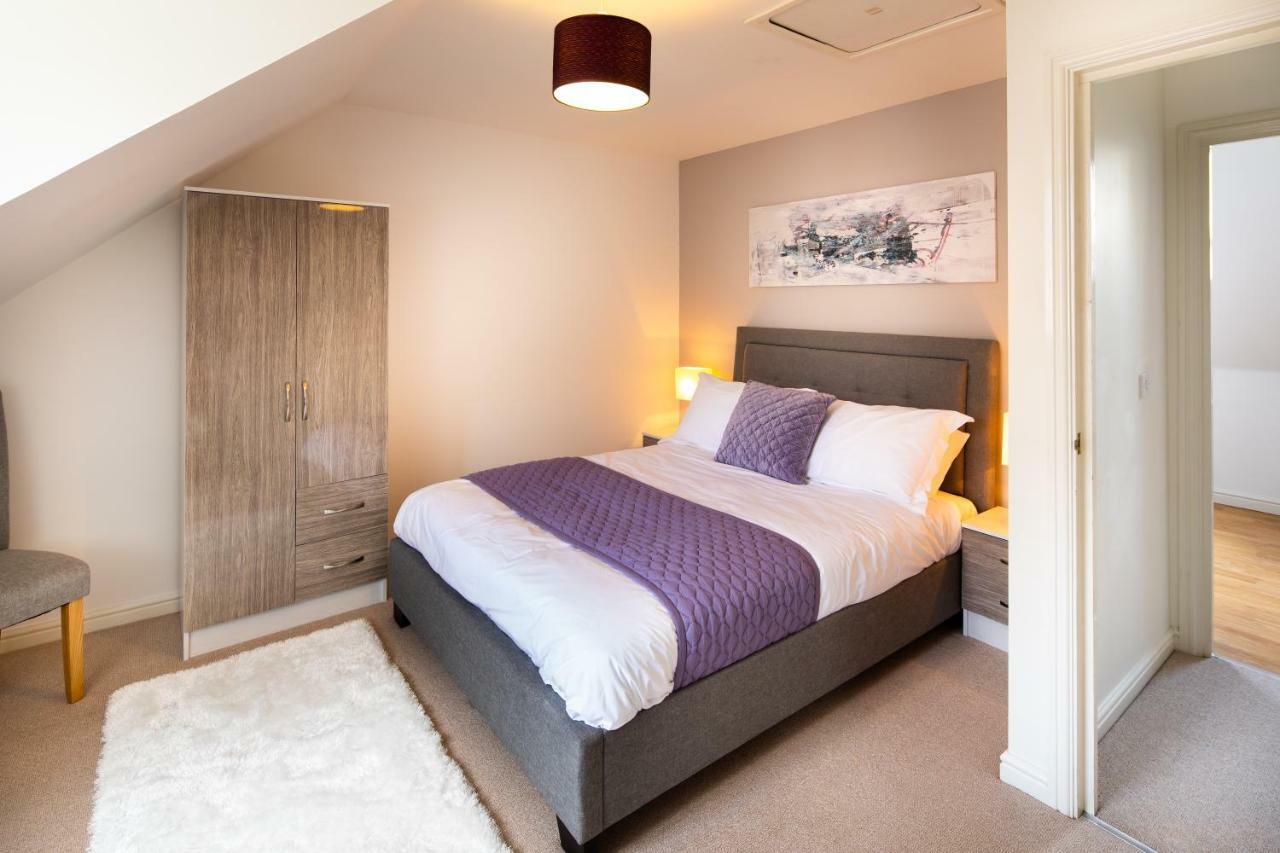 Modern And Spacious Home From Home 1 Mile From M1 - With Netflix, Prime Video, Ps5, Free Parking, Superfast Wifi, Bbq - Sleeps 11 - By Brightleap Apartments Milton Keynes Buitenkant foto