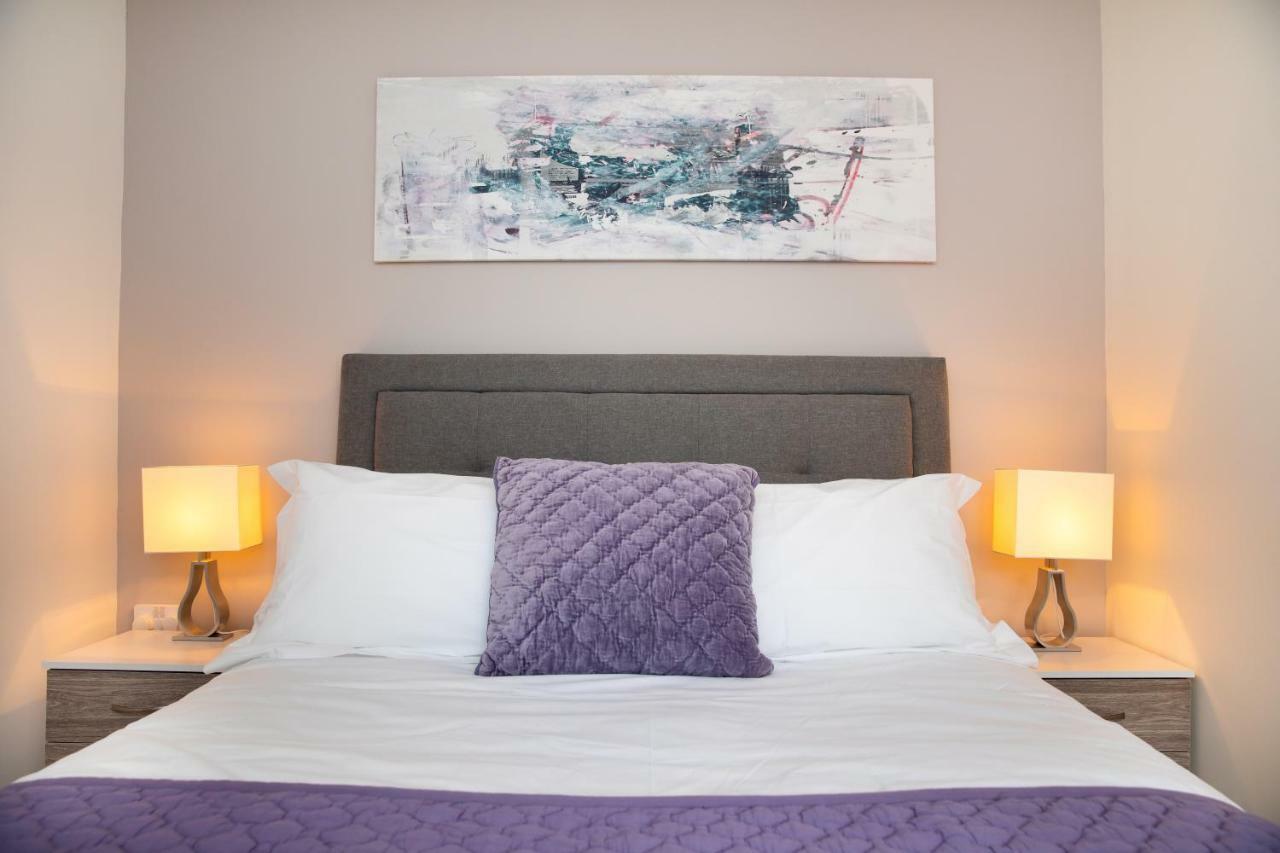 Modern And Spacious Home From Home 1 Mile From M1 - With Netflix, Prime Video, Ps5, Free Parking, Superfast Wifi, Bbq - Sleeps 11 - By Brightleap Apartments Milton Keynes Buitenkant foto